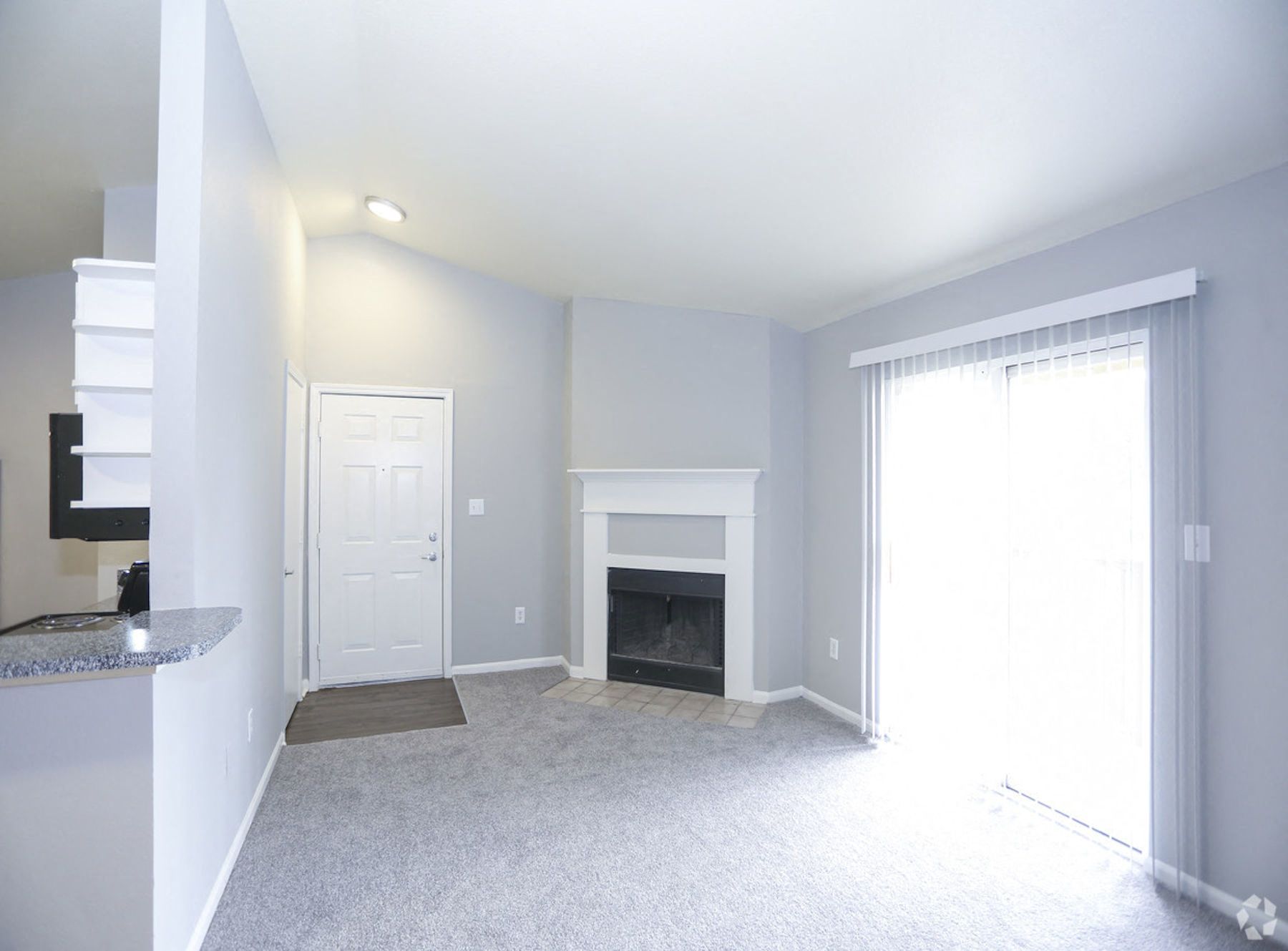 Photos of Shawnee Station Apartments in Shawnee, KS